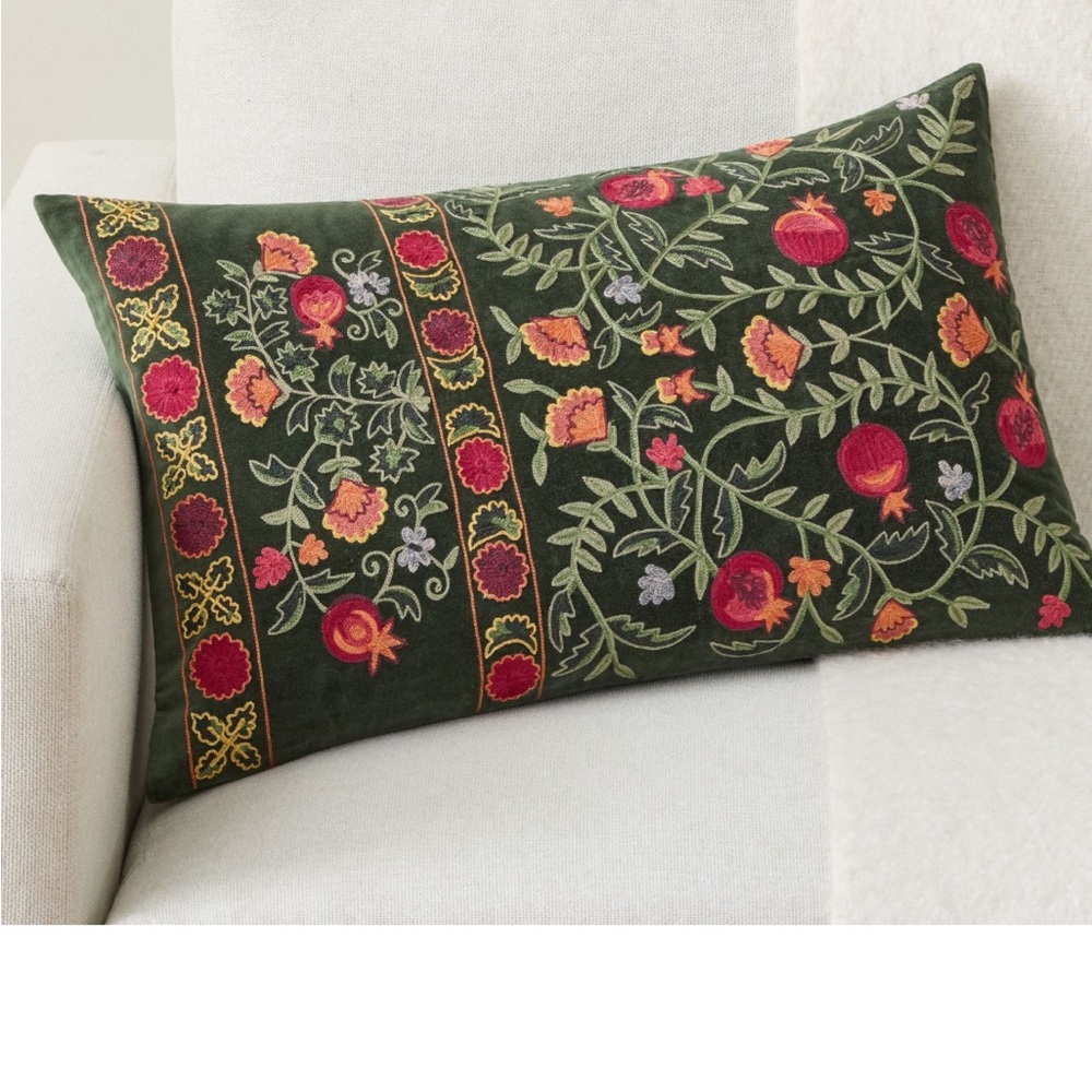 Pottery Barn
Embroidered Floral Green Lumbar 
Pillow